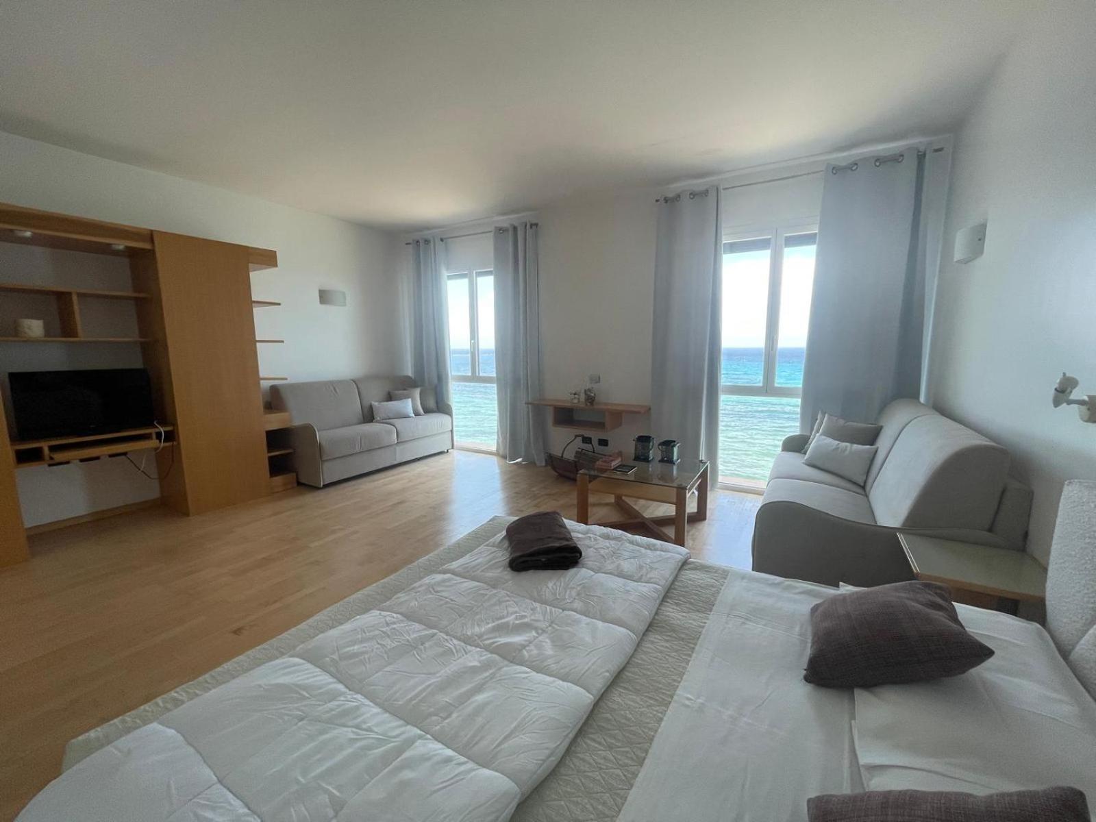 טרפאני Garibaldi Sea Suites מראה חיצוני תמונה