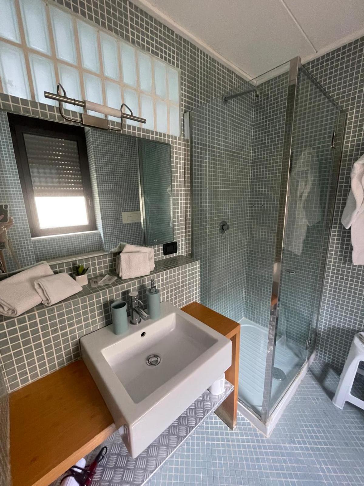 טרפאני Garibaldi Sea Suites מראה חיצוני תמונה